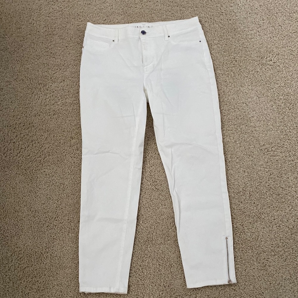 WHBM cream jogging size 8 mid rise